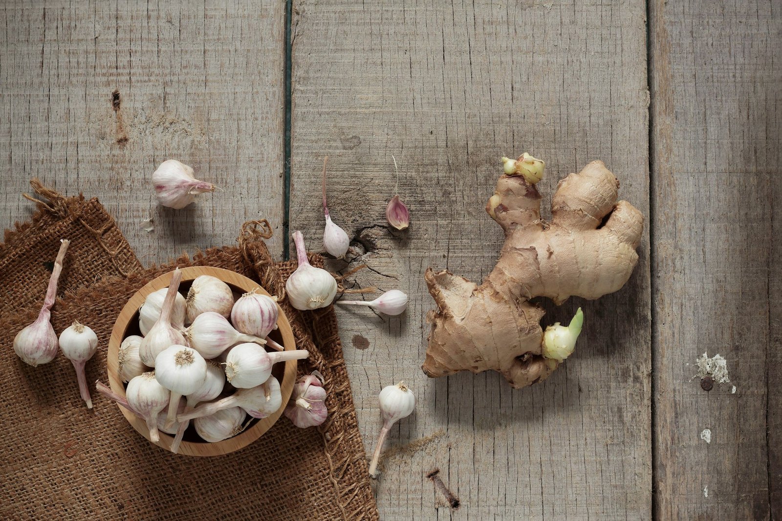 Garlic and ginger on floor